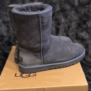 UGG Boot Classic Short